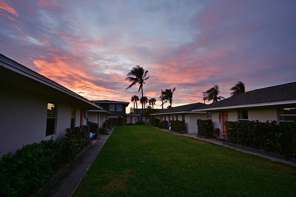 Surf Studio Beach Resort Cocoa Beach Buitenkant foto