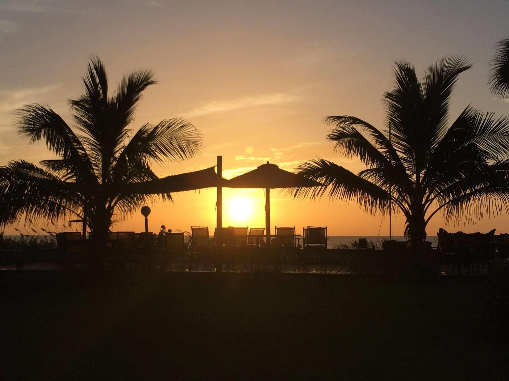 Surf Studio Beach Resort Cocoa Beach Buitenkant foto